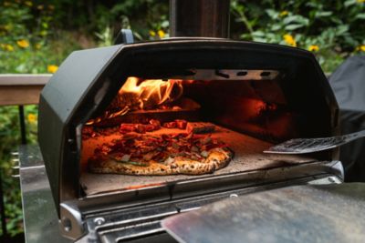 Four à pizza pour l'extérieur choisi pour ses avantages.